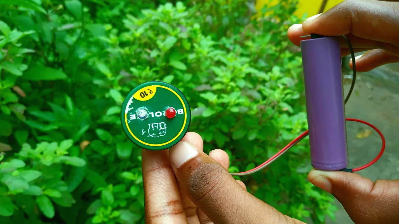 battery polarity tester